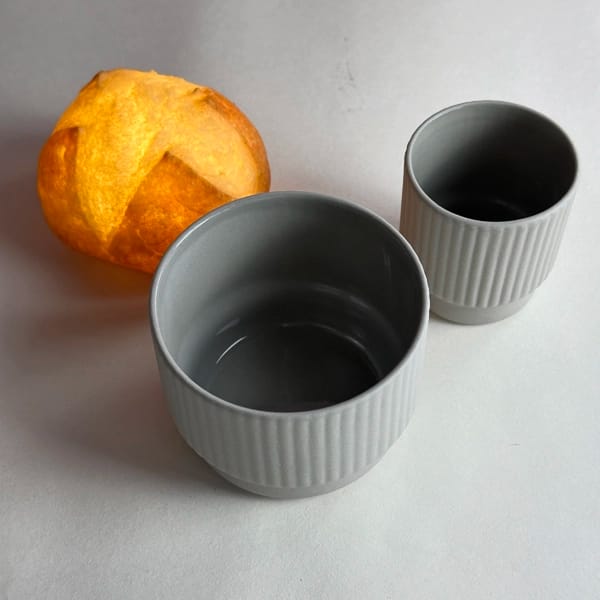 Cappuccino kop geribbeld lichtgrijs van Archive studio; House of Otoko