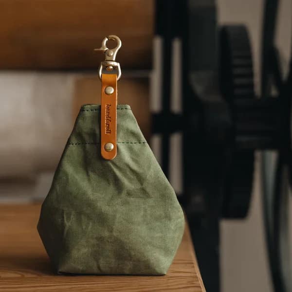 BAND&ROLL DOG TREAT BAG. YORK